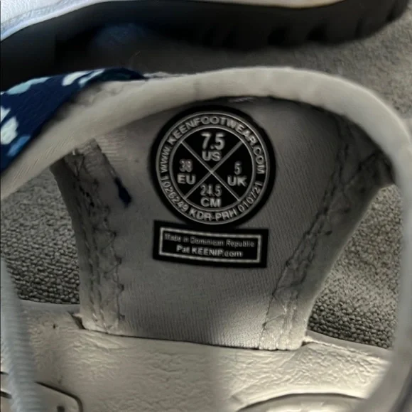 Keen Women's Blue and Gray Sandals - Picture 3 of 4